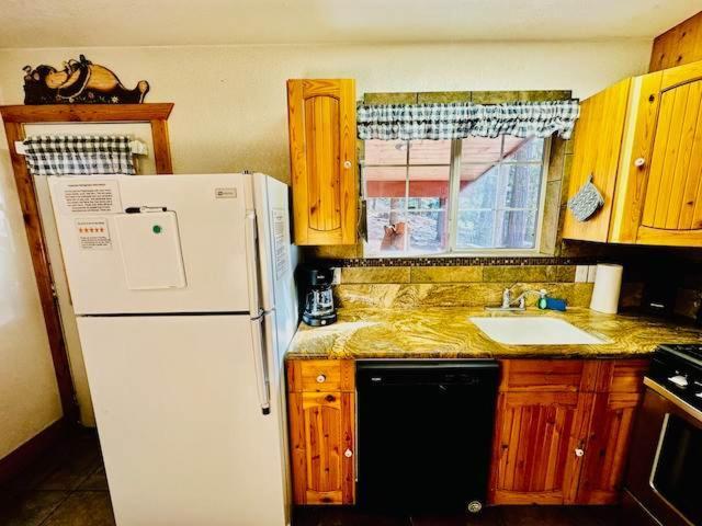 Appartamento Cozy Bear South-Inside Yosemite-Sleeps 5 Yosemite West Esterno foto